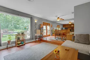 495 Meadowwood Dr, Valparaiso, IN 46385 - Photo 10