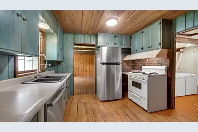 202 Sturdy Road, Valparaiso, IN 46383 - Photo 8