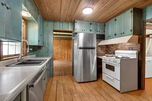 202 Sturdy Rd, Valparaiso, IN 46383 - Photo 8