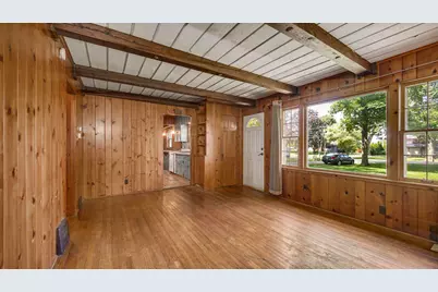 202 Sturdy Road, Valparaiso, IN 46383 - Photo 4