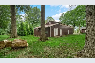 202 Sturdy Road, Valparaiso, IN 46383 - Photo 24