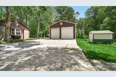 202 Sturdy Road, Valparaiso, IN 46383 - Photo 2
