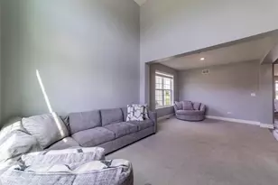 2080 E 109th Pl, Crown Point, IN 46307 - Photo 10