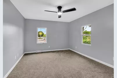 1011 Marquette Road, Lake Station, IN 46405 - Photo 10