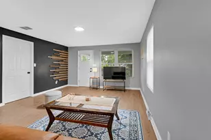 1011 Marquette Rd, Lake Station, IN 46405 - Photo 4