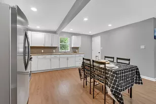 1011 Marquette Rd, Lake Station, IN 46405 - Photo 8