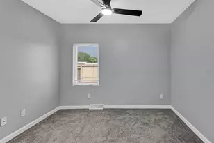 1011 Marquette Rd, Lake Station, IN 46405 - Photo 14