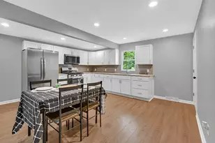 1011 Marquette Rd, Lake Station, IN 46405 - Photo 6