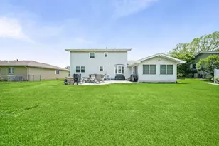 1200 Seminole Dr, Crown Point, IN 46307 - Photo 34