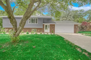 5939 W Van Gogh Trail, La Porte, IN 46350 - Photo 2