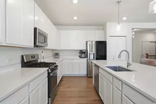 2260 E 110th Ln, Crown Point, IN 46307 - Photo 10