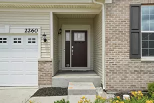 2260 E 110th Ln, Crown Point, IN 46307 - Photo 4