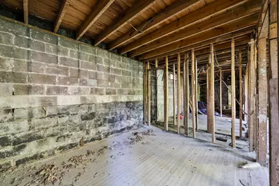 1241 W 17th Avenue, Gary, IN 46407 - Photo 14