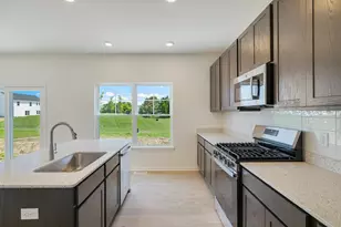 6880 Starling Dr, Schererville, IN 46375 - Photo 2