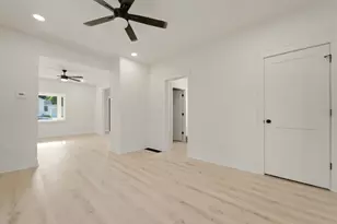 302 N W, Crown Point, IN 46307 - Photo 6
