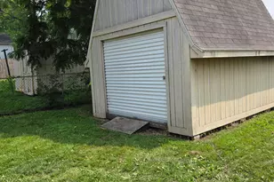 302 N W, Crown Point, IN 46307 - Photo 6
