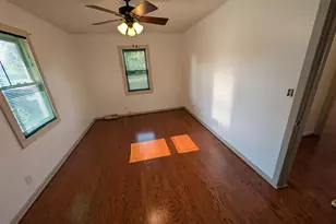 510 S Madison St, Medaryville, IN 47957 - Photo 12
