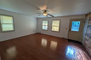 510 S Madison St, Medaryville, IN 47957 - Photo 10