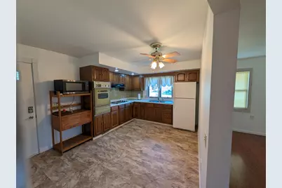 510 S Madison Street, Medaryville, IN 47957 - Photo 8