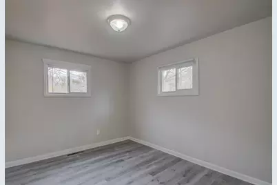 940 Mount Street, Gary, IN 46406 - Photo 8