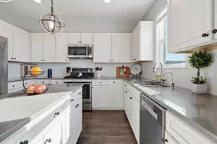 10332 Adler Cove, Saint John, IN 46373 - Photo 8
