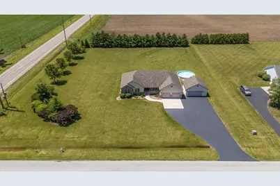 798 S 400 W, Hebron, IN 46341 - Photo 4