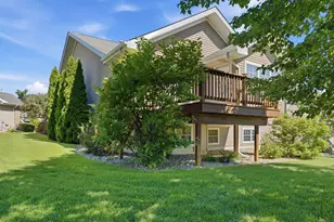 10877 Mathias Dr, Saint John, IN 46373 - Photo 22