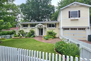 506 Washington Park Blvd, Michigan City, IN 46360 - Photo 2