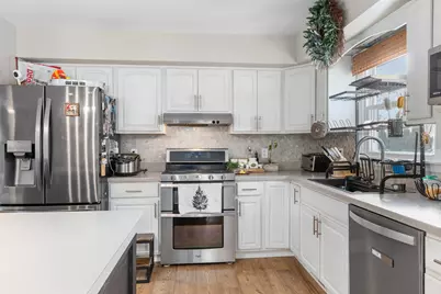 3203 Parker Drive, Valparaiso, IN 46383 - Photo 6