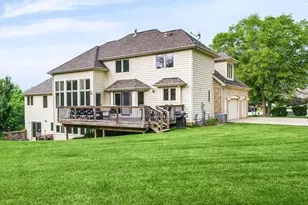 8751 Bridgewater Ct, Crown Point, IN 46307 - Photo 2