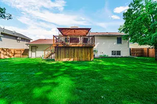 5843 Gardenia Ave, Portage, IN 46368 - Photo 4