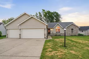 1726 Elderberry Cir, Demotte, IN 46310 - Photo 1