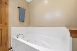 1726 Elderberry Cir, Demotte, IN 46310 - Photo 18