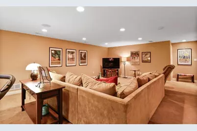 1029 Sterling Court, Crown Point, IN 46307 - Photo 18