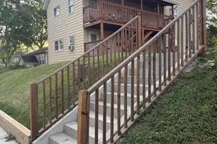 509 Union St, Valparaiso, IN 46383 - Photo 2