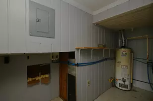 436 W Jefferson St, Winamac, IN 46996 - Photo 16