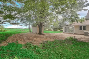 31118 US-20, New Carlisle, IN 46552 - Photo 24