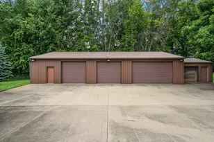 2481 Oak Tree Cir, Winamac, IN 46996 - Photo 54