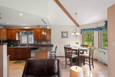 359 Tremont Lane, Valparaiso, IN 46385 - Photo 12