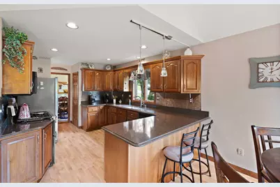 359 Tremont Lane, Valparaiso, IN 46385 - Photo 14