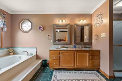 359 Tremont Lane, Valparaiso, IN 46385 - Photo 20