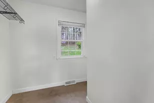 820 N 350 E, Valparaiso, IN 46383 - Photo 24