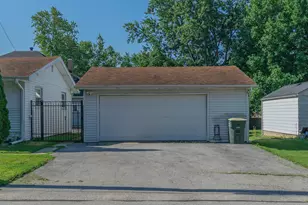 1108 Oak St, Valparaiso, IN 46383 - Photo 14