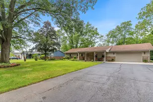 6175 S Division St, North Judson, IN 46366 - Photo 20