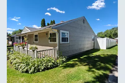 140 N Guyer Street, Hobart, IN 46342 - Photo 2