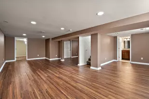 3011 Franklin Ave, Highland, IN 46322 - Photo 14