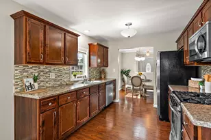 3011 Franklin Ave, Highland, IN 46322 - Photo 8