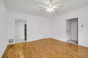555 Locust St, Valparaiso, IN 46383 - Photo 4