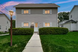 555 Locust St, Valparaiso, IN 46383 - Photo 1