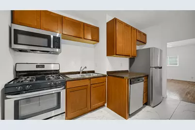 555 Locust Street #1, Valparaiso, IN 46383 - Photo 6